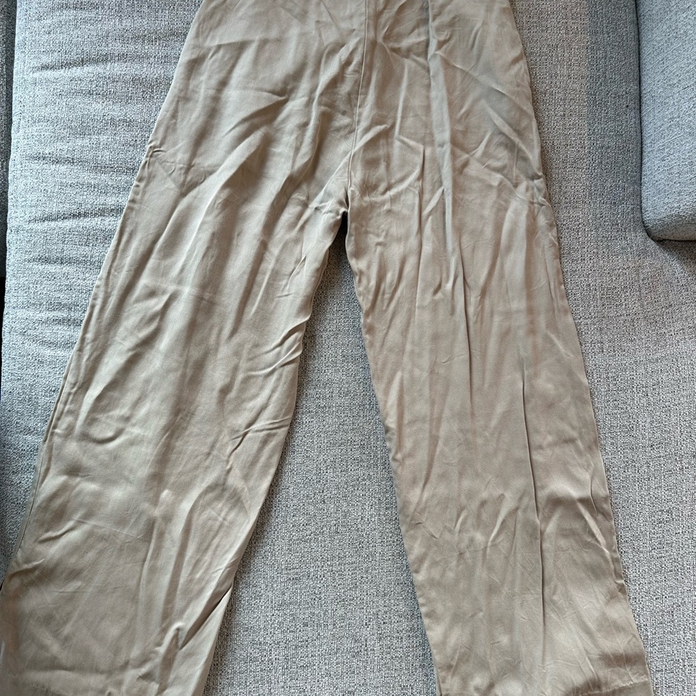 Women’s Tan Pants